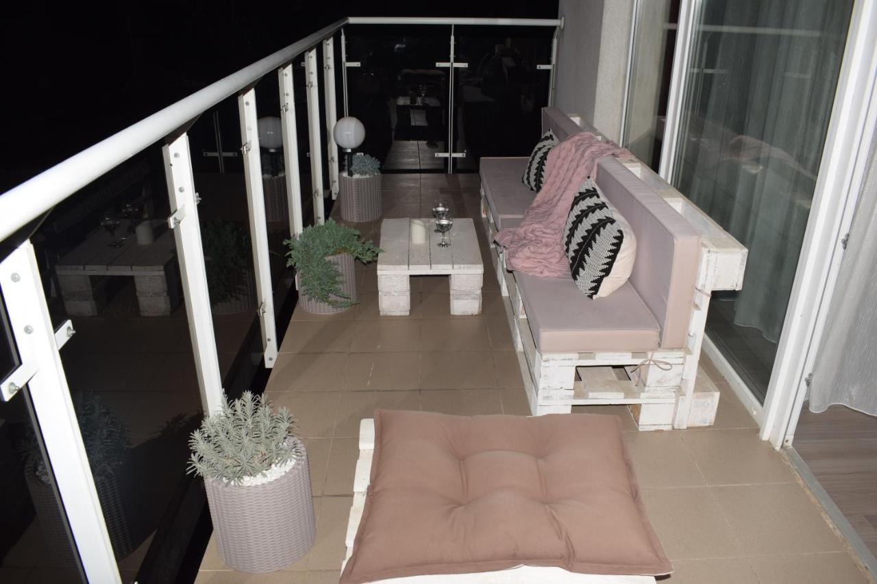 Sweet Residence Apartment Arad Exterior foto