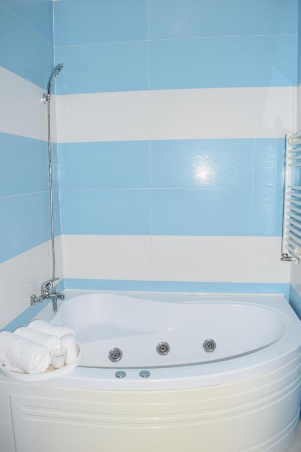 Sweet Residence Apartment Arad Exterior foto